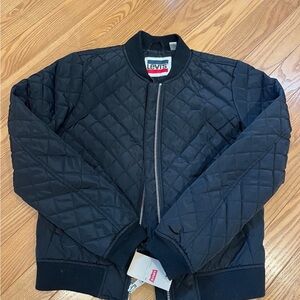 New women’s Levi’s quilted black bomber jacket size s